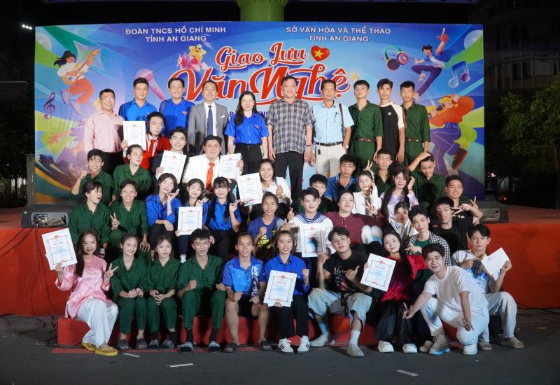 thanh nien