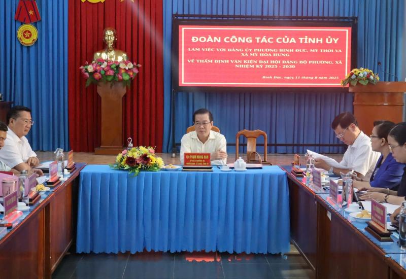 TRƯỞNG BAN TỔ CHỨC TỈNH ỦY AN GIANG LÀM VIỆC VỚI CÁC PHƯỜNG, XÃ VỀ CÔNG TÁC CHUẨN BỊ ĐẠI HỘI